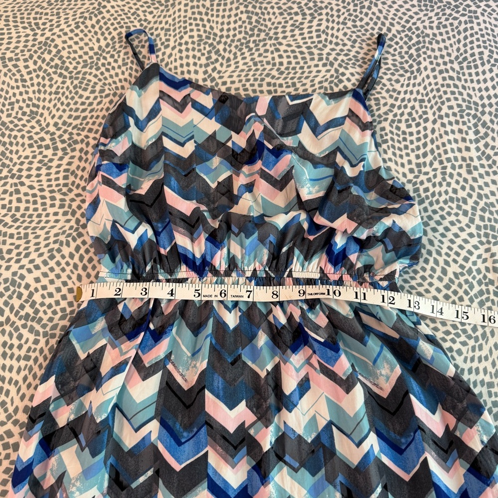 GAP | Chevron Midi Dress - Picture 6 of 9